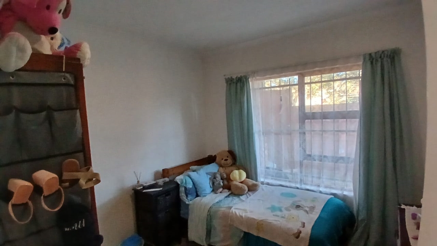 To Let 2 Bedroom Property for Rent in Overbaakens Eastern Cape